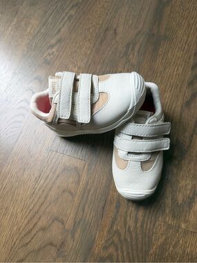 Camper Kids Dadda White and Beige Velcro Sneakers